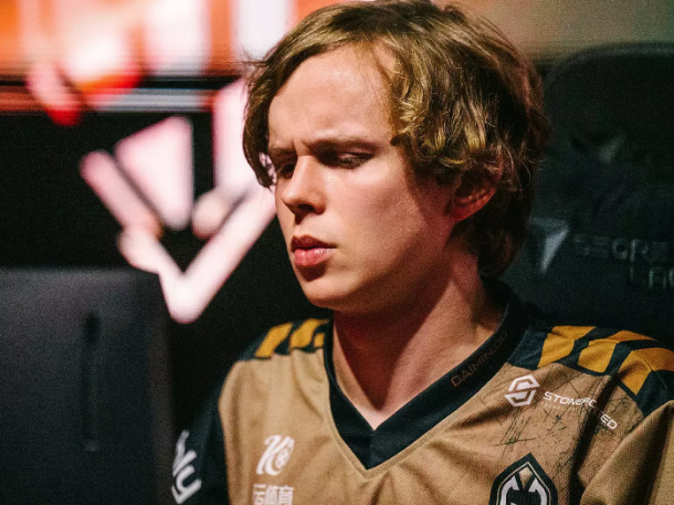 dyrachyo:感谢Seleri当初的认可,Daxak是个好选手但不是好朋友